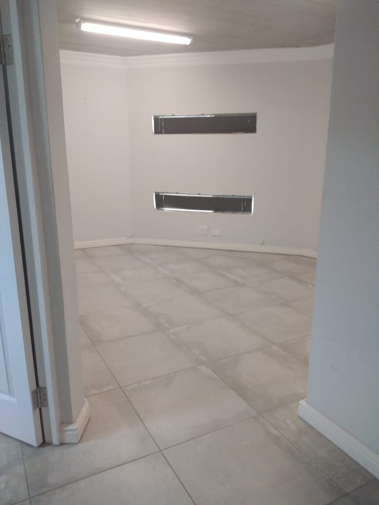 To Let Commercial Property for Rent in Cambridge Eastern Cape